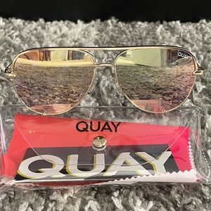 NWT QUAY High Key Mini Sunglasses